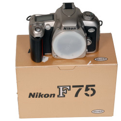 Nikon F75 SLR Camera Body ( Silver ) 