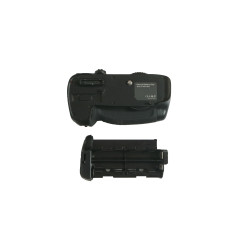 BATTERY GRIP FOR D600 NIKON VERTICAL BG-2L USED 