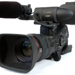 Canon XL H1  PROFESSIONAL 1080i HD  3-CCDs