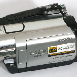 Sony HDR-HC5 MiniDV HD (Used)